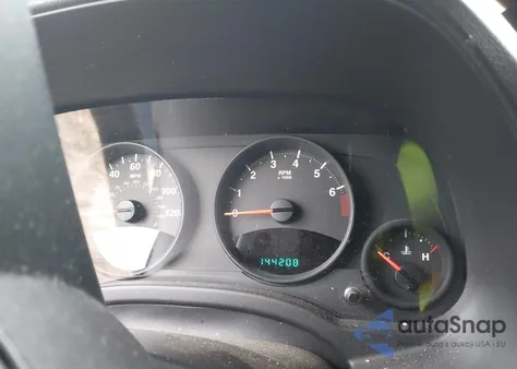 2012 Jeep Patriot Latitude z USA, uszkodzony, nr VIN 1C4NJRFB4CD552033